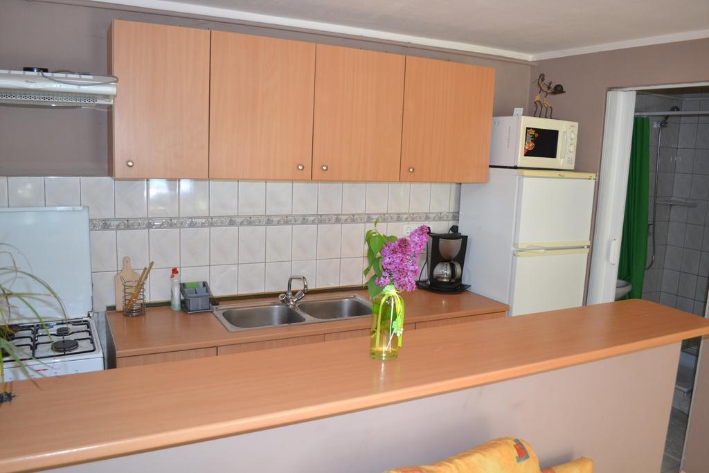 Tulipán Apartman Eger Exterior foto